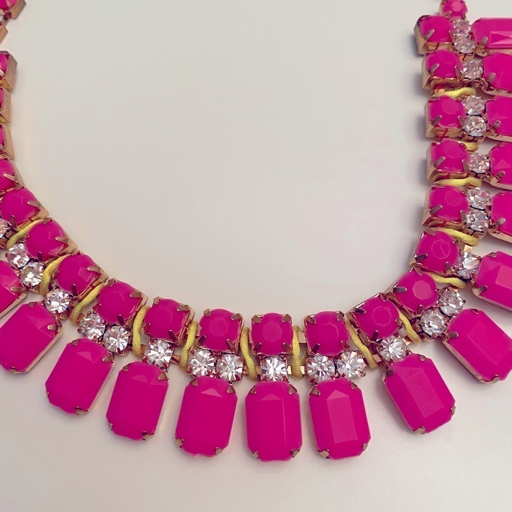 Hot pink and rhinestone necklace - Picture 2 of 7